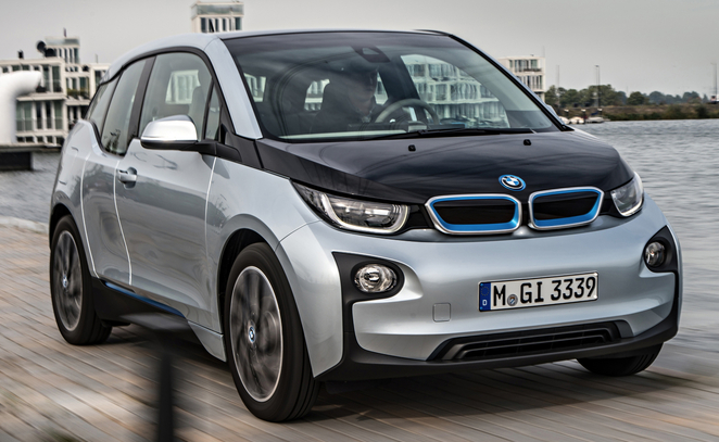 Voiture hybride rechargeable BMW i3