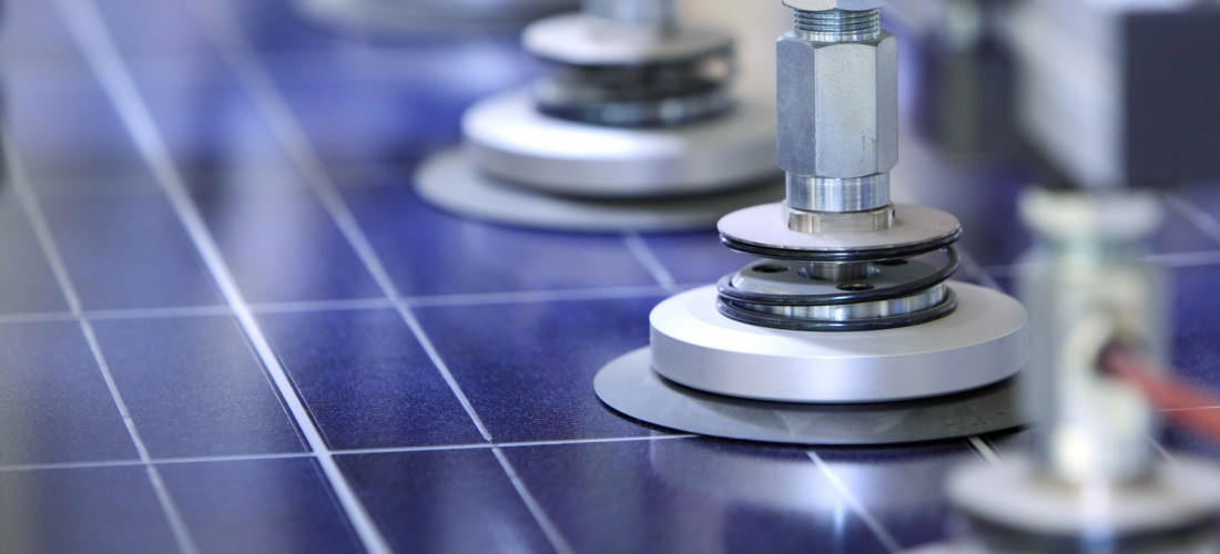 JA Solar production panneaux solaires PERCIUM rendement 20.4%