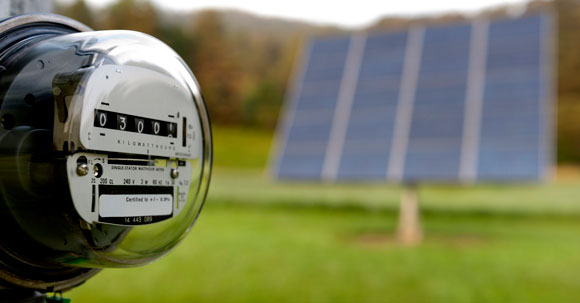 compteur-electrique-panneaux-solaires