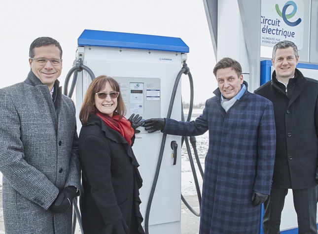 Inauguration station bornes de recharge voitures electriques Beloeil
