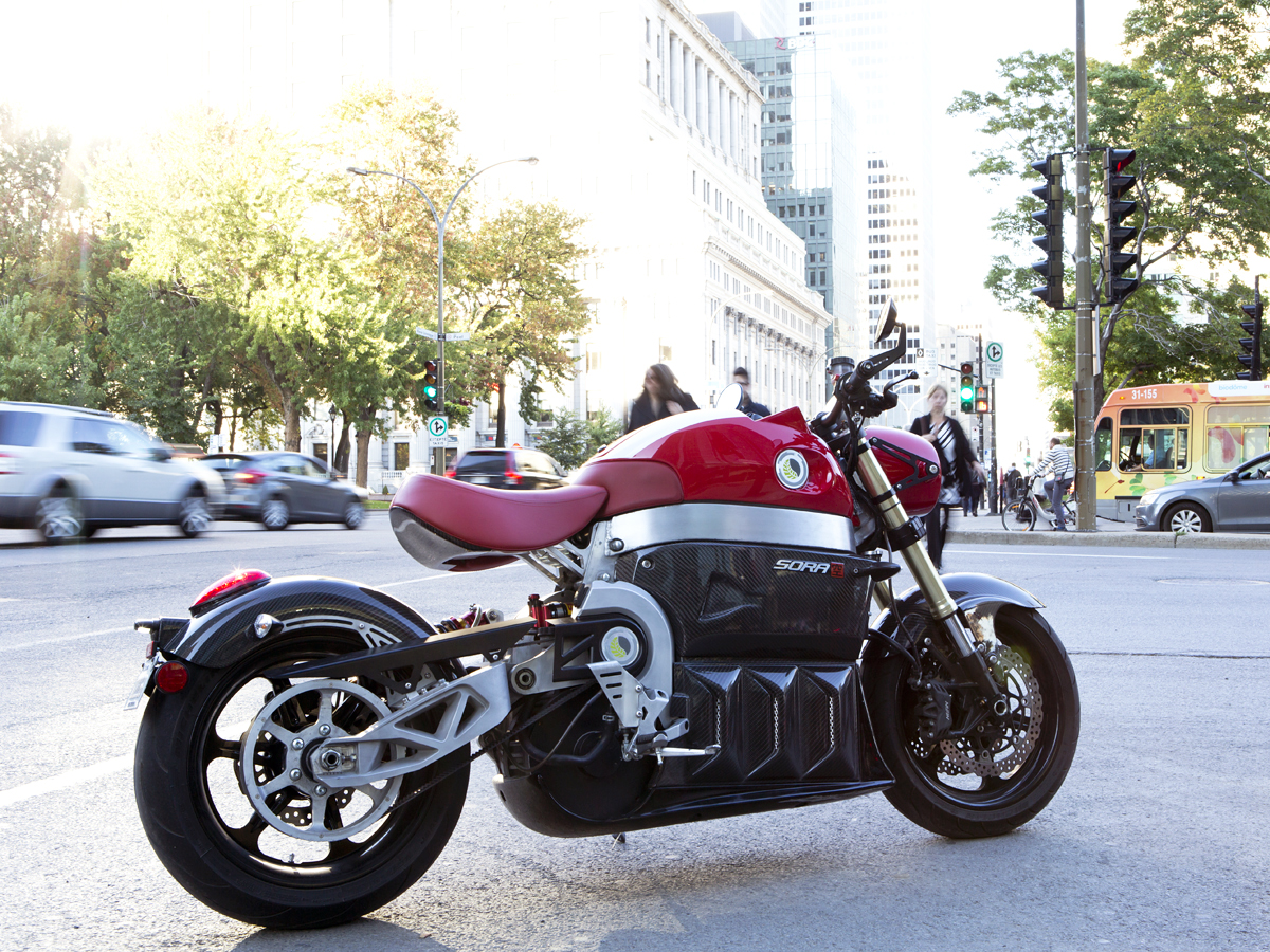 Début de la production de la moto électrique québécoise SORA