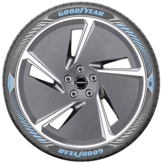 Pneu Goodyear EfficientGrip Performance with Electric Drive Technology